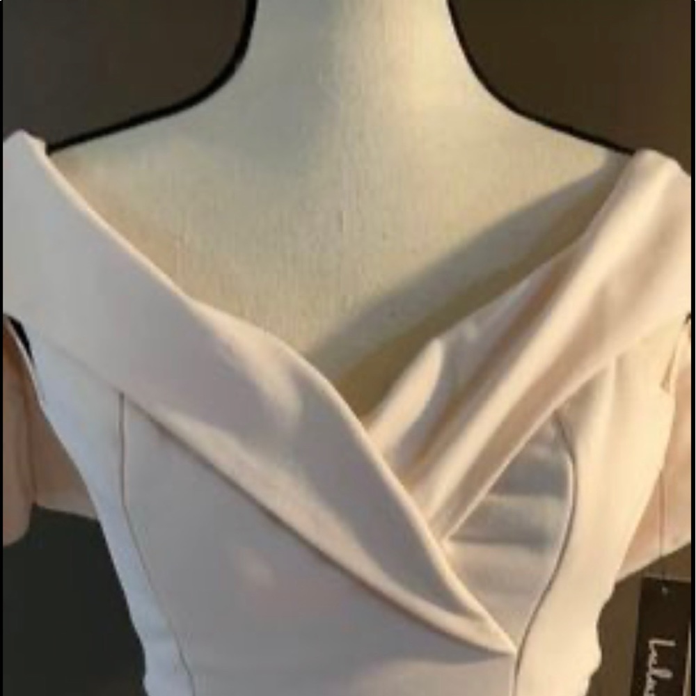 Lulus Maxi dress, with a swoop neck line, slit in the front.